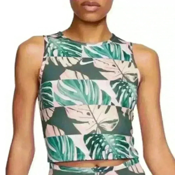 Nike Botanical Run Fast Tank Top - Picture 1 of 8